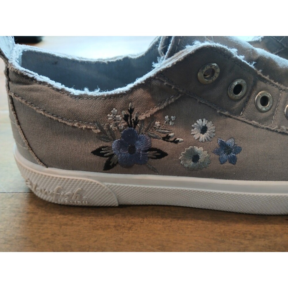 Blowfish Malibu Women's Grey Canvas Floral Embroidered Slip On Boho Shoes 10M